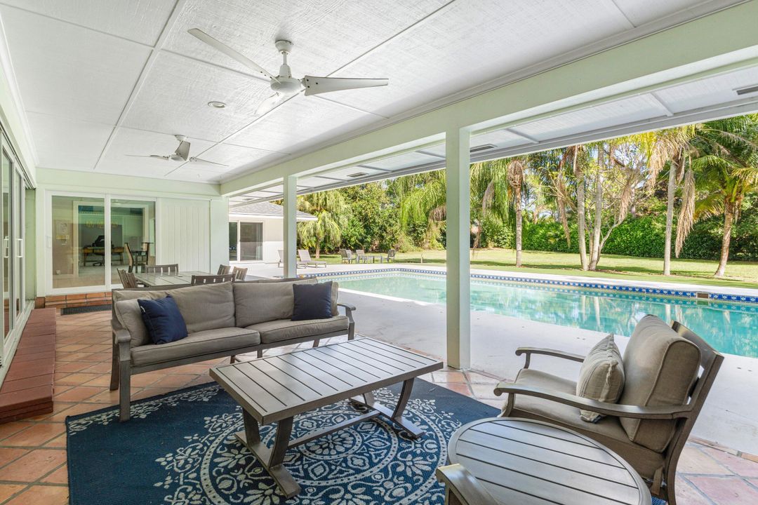 Active With Contract: $1,550,000 (4 beds, 3 baths, 2931 Square Feet)