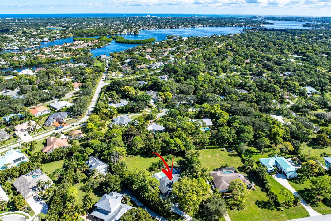 Active With Contract: $1,550,000 (4 beds, 3 baths, 2931 Square Feet)