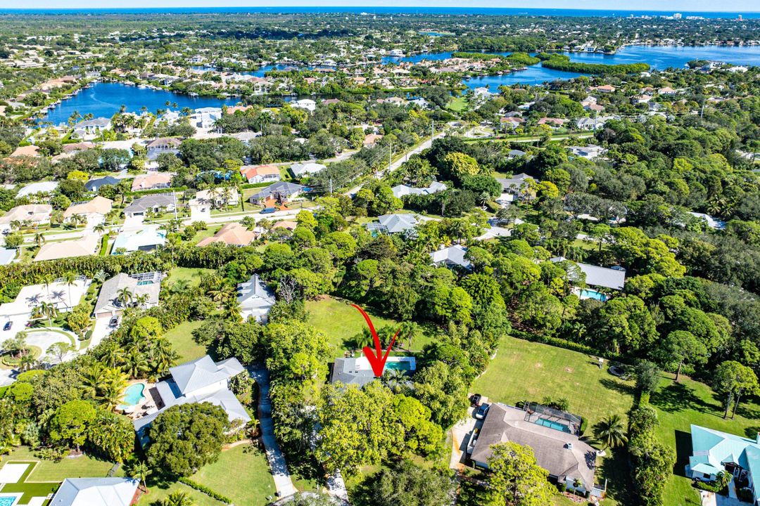 Active With Contract: $1,550,000 (4 beds, 3 baths, 2931 Square Feet)