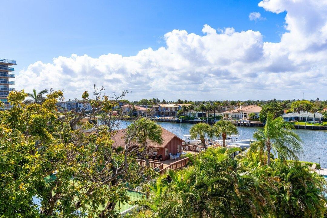 For Sale: $1,599,500 (2 beds, 2 baths, 2529 Square Feet)