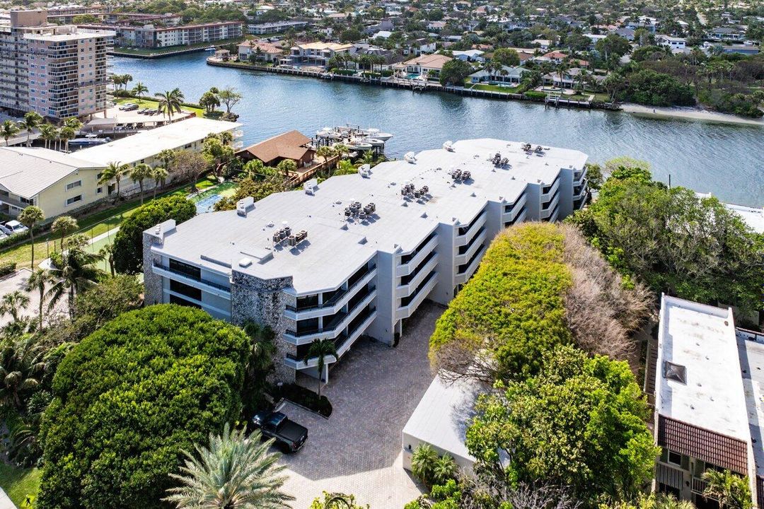 For Sale: $1,599,500 (2 beds, 2 baths, 2529 Square Feet)