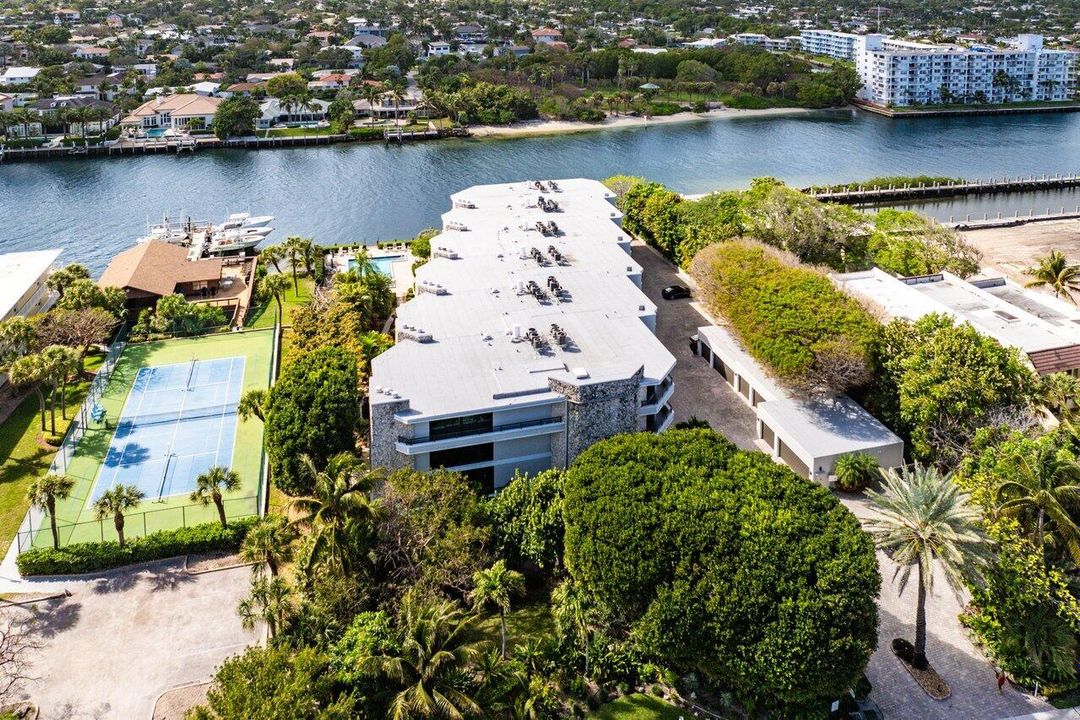 For Sale: $1,599,500 (2 beds, 2 baths, 2529 Square Feet)