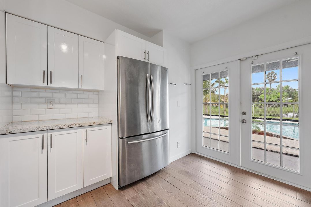 For Rent: $3,600 (4 beds, 2 baths, 1642 Square Feet)