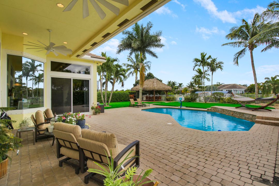 For Sale: $1,499,000 (5 beds, 3 baths, 2818 Square Feet)