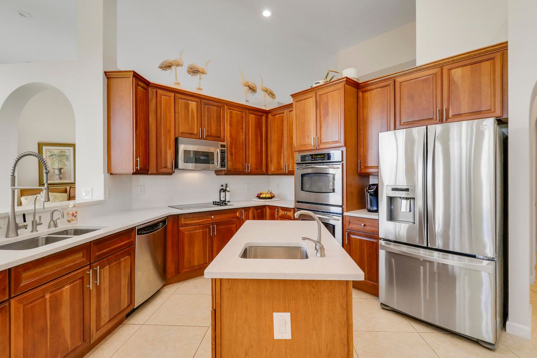 For Sale: $1,499,000 (5 beds, 3 baths, 2818 Square Feet)