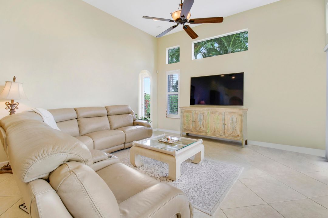 For Sale: $1,499,000 (5 beds, 3 baths, 2818 Square Feet)