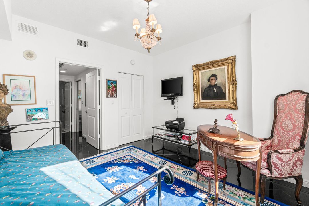 En Venta: $469,500 (2 camas, 2 baños, 1230 Pies cuadrados)