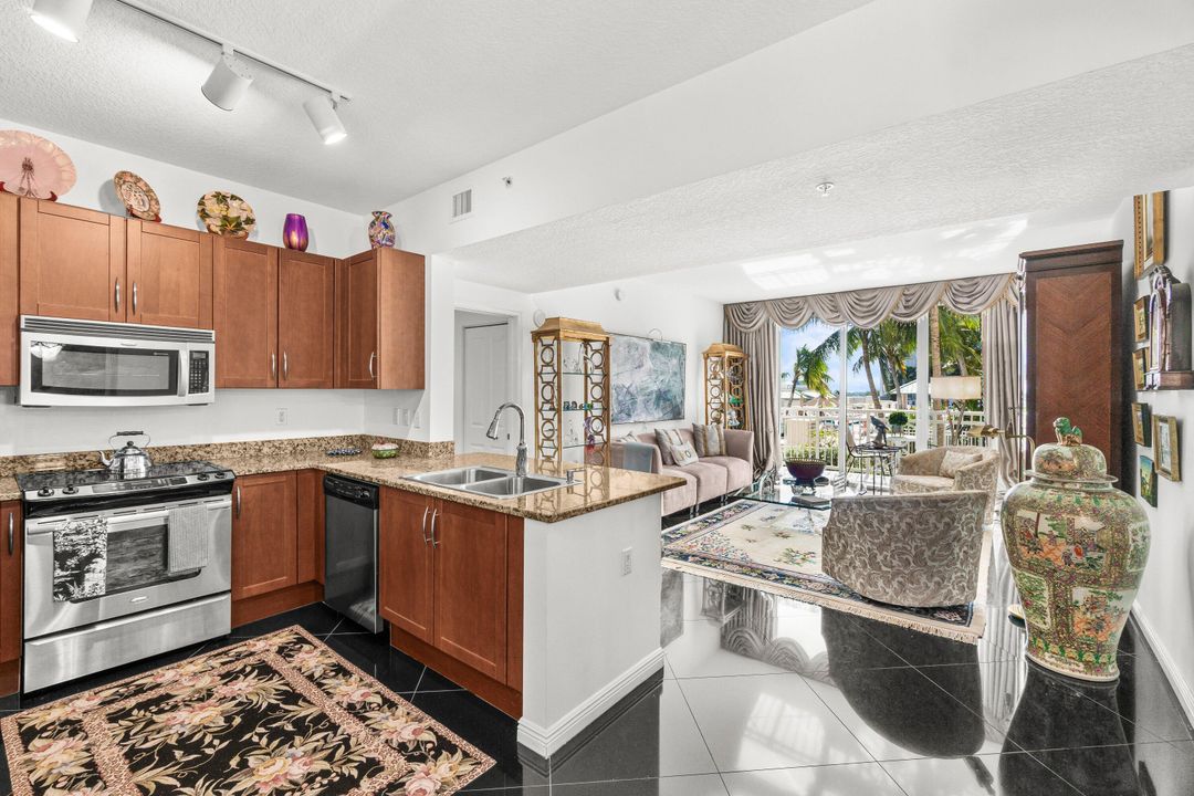 En Venta: $469,500 (2 camas, 2 baños, 1230 Pies cuadrados)