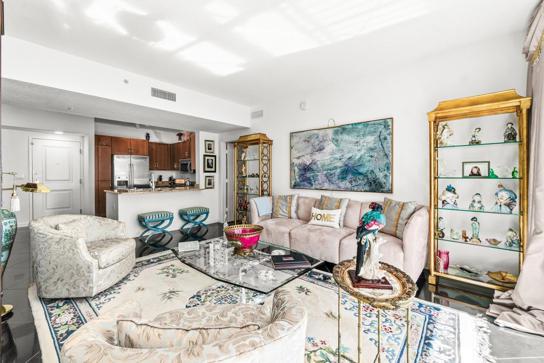 En Venta: $469,500 (2 camas, 2 baños, 1230 Pies cuadrados)