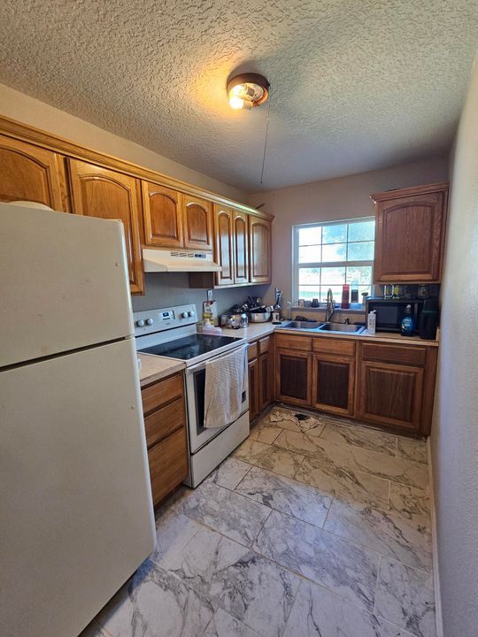 For Rent: $2,800 (3 beds, 2 baths, 1505 Square Feet)