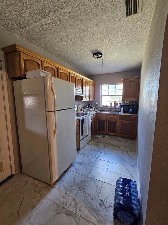 For Rent: $2,800 (3 beds, 2 baths, 1505 Square Feet)