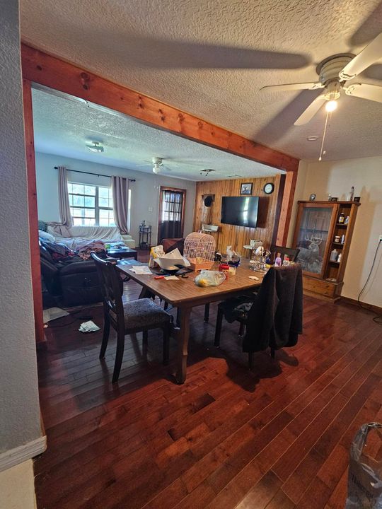 For Rent: $2,800 (3 beds, 2 baths, 1505 Square Feet)