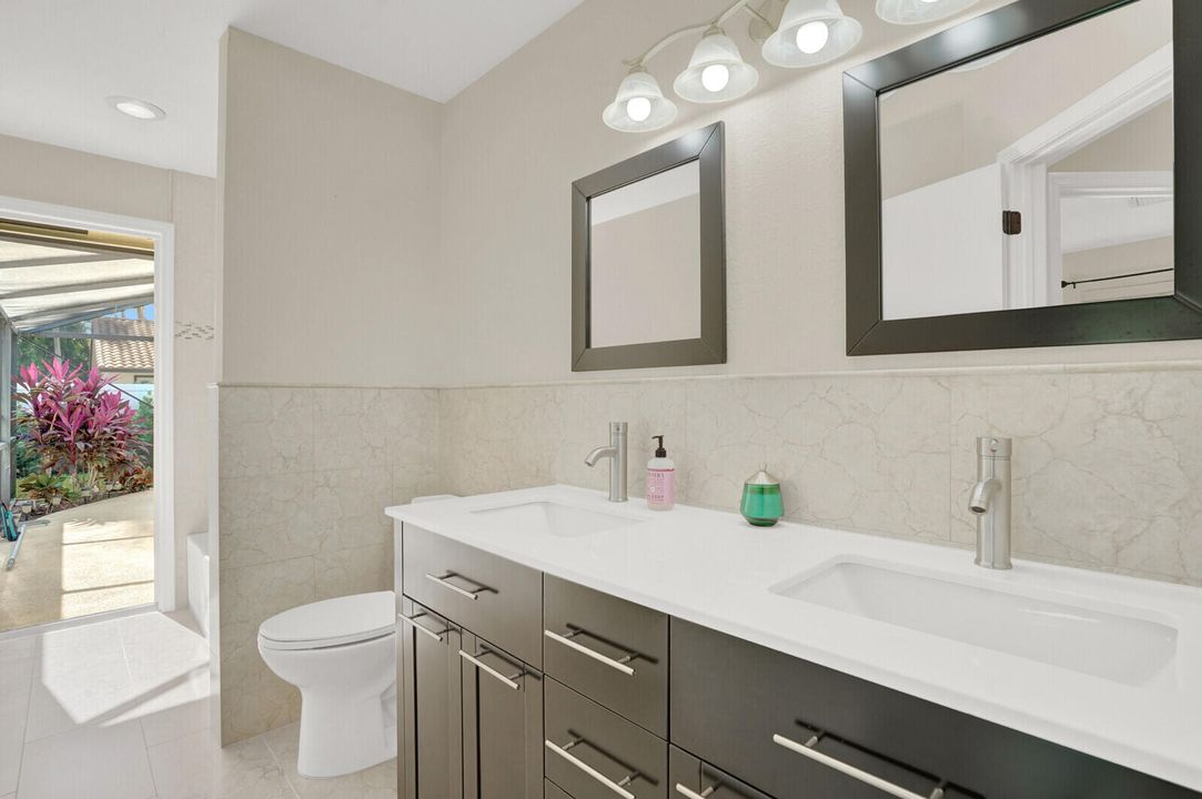 Под контрактом: $4,995 (3 спален, 2 ванн, 1765 Квадратных фут)