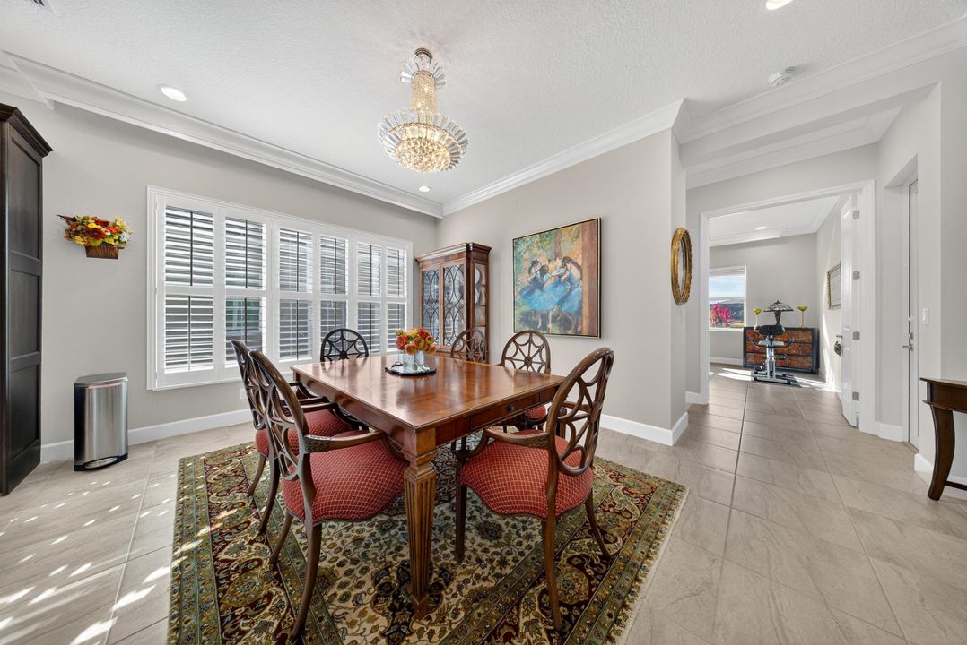 For Sale: $899,000 (2 beds, 3 baths, 2740 Square Feet)