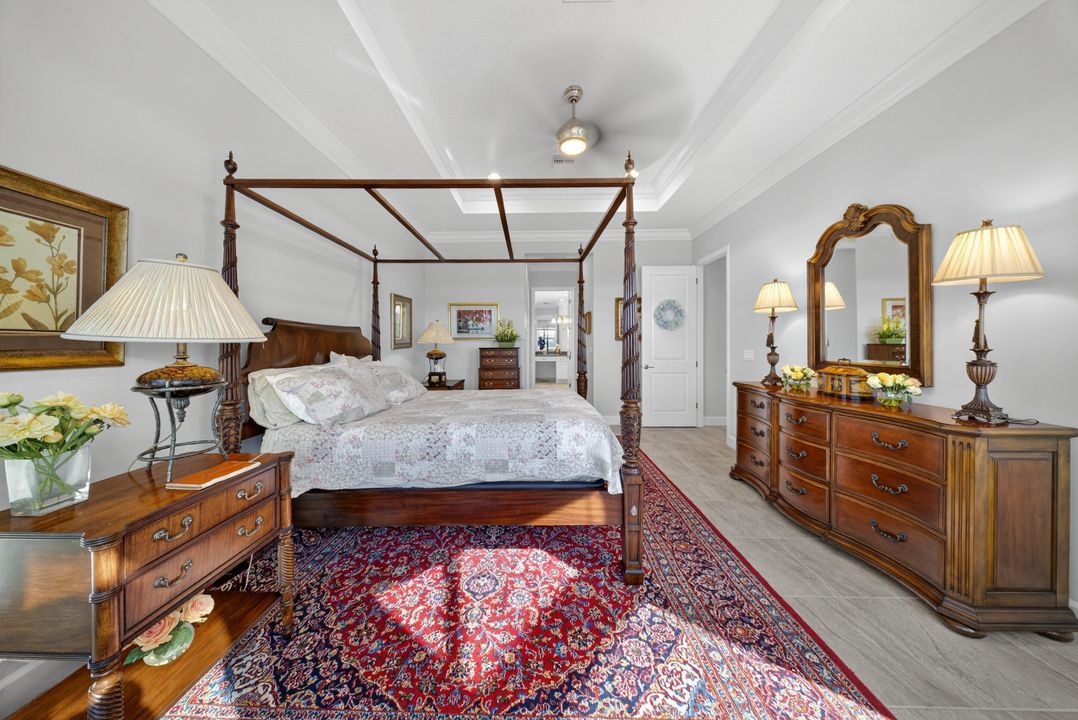 For Sale: $899,000 (2 beds, 3 baths, 2740 Square Feet)