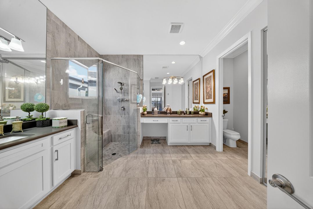 For Sale: $899,000 (2 beds, 3 baths, 2740 Square Feet)