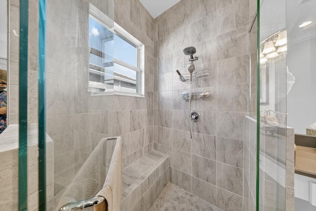 For Sale: $899,000 (2 beds, 3 baths, 2740 Square Feet)