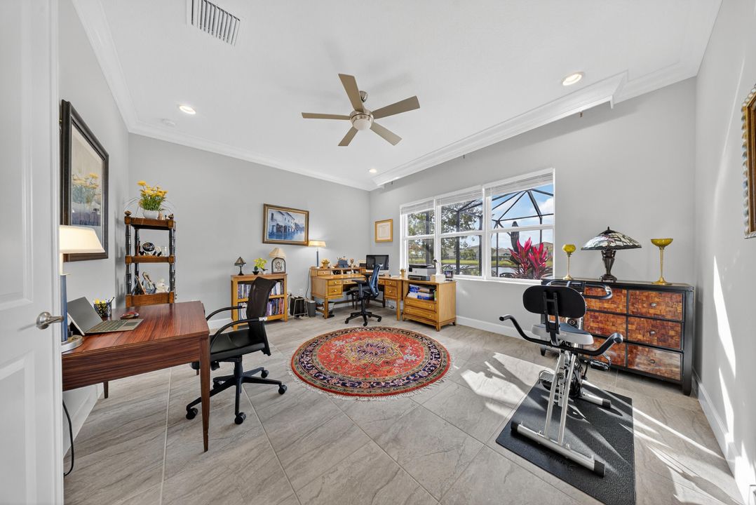 For Sale: $899,000 (2 beds, 3 baths, 2740 Square Feet)