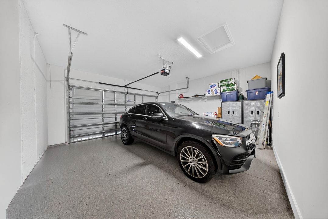 For Sale: $899,000 (2 beds, 3 baths, 2740 Square Feet)