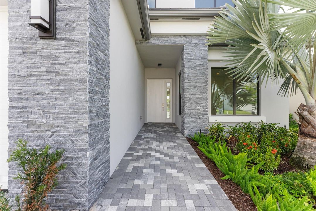 En Venta: $2,095,000 (5 camas, 5 baños, 3882 Pies cuadrados)