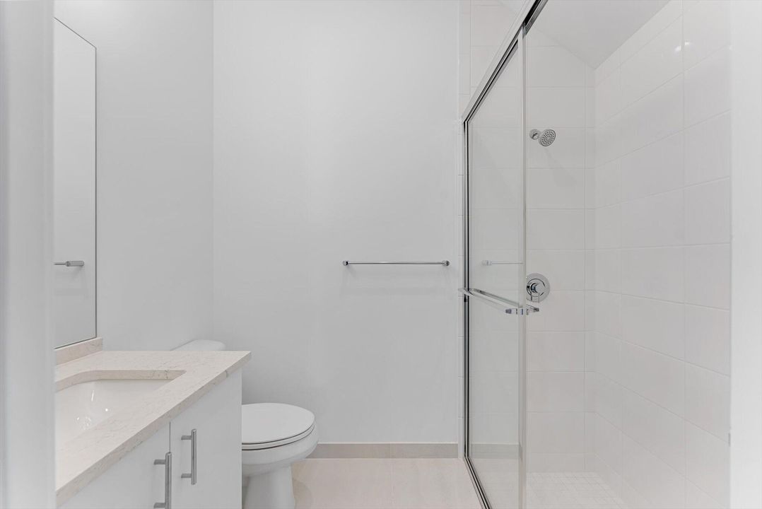 En Venta: $2,095,000 (5 camas, 5 baños, 3882 Pies cuadrados)