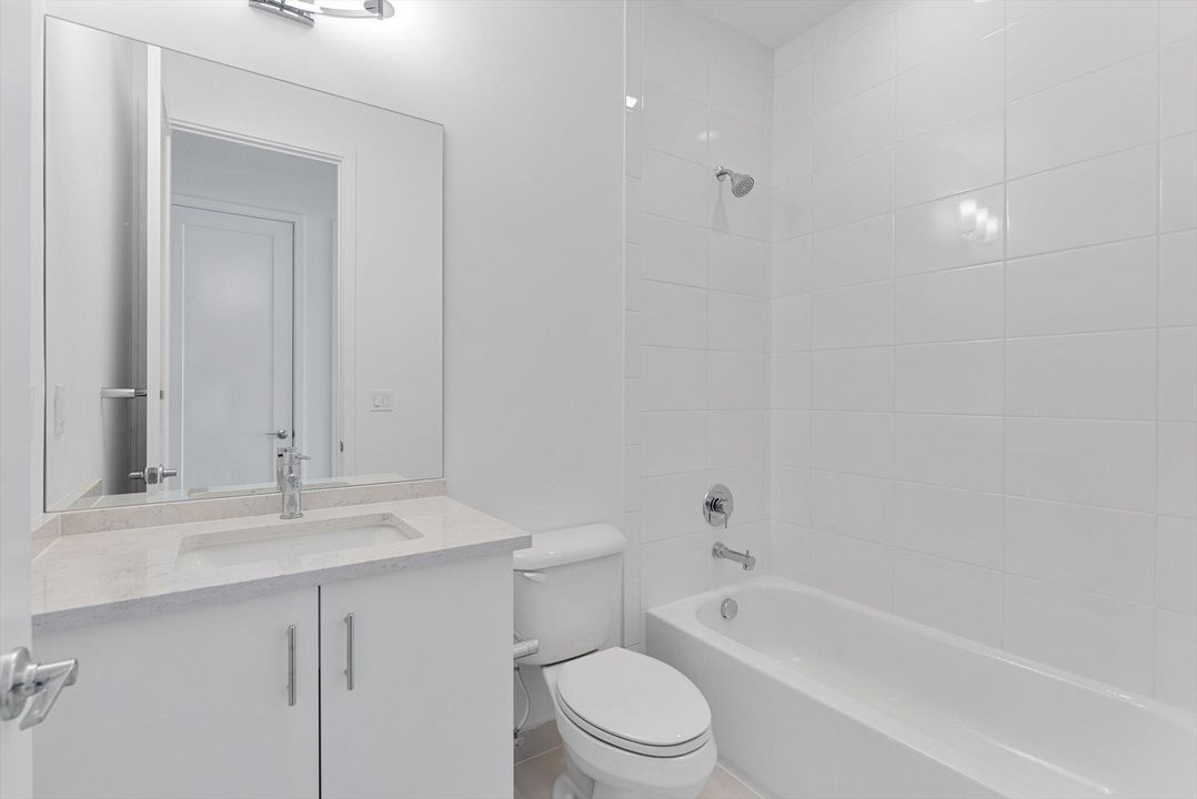 En Venta: $2,095,000 (5 camas, 5 baños, 3882 Pies cuadrados)