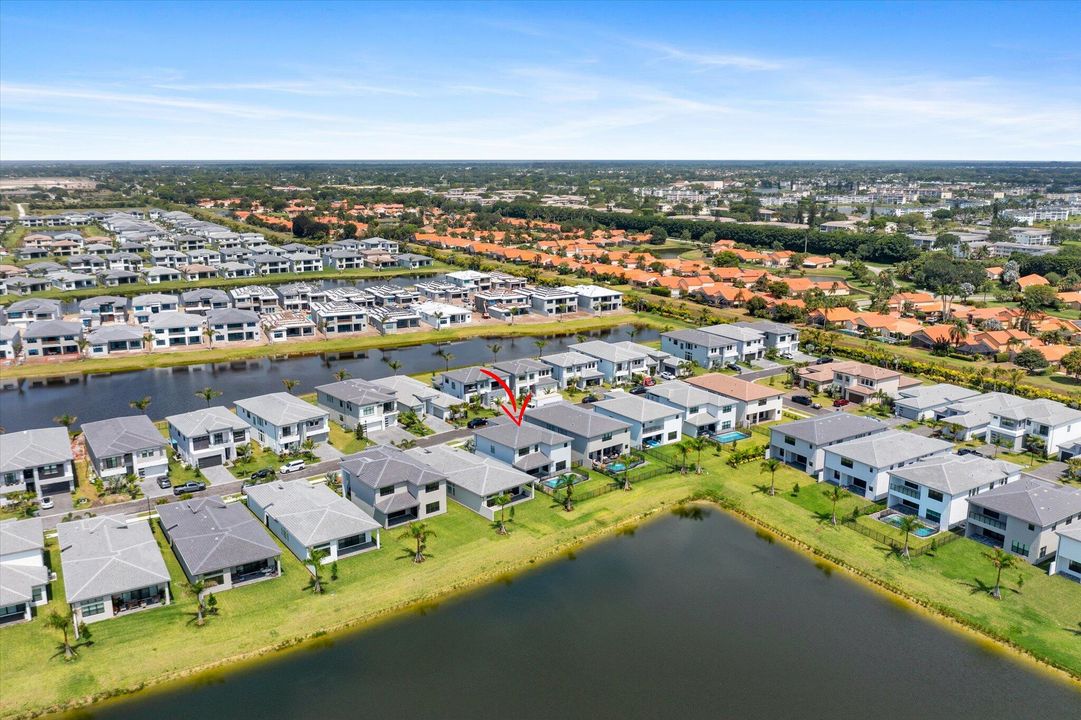 En Venta: $2,095,000 (5 camas, 5 baños, 3882 Pies cuadrados)