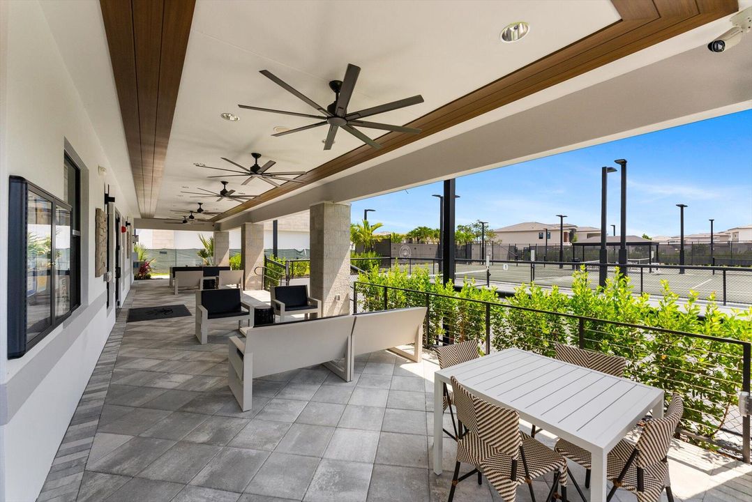 En Venta: $2,095,000 (5 camas, 5 baños, 3882 Pies cuadrados)