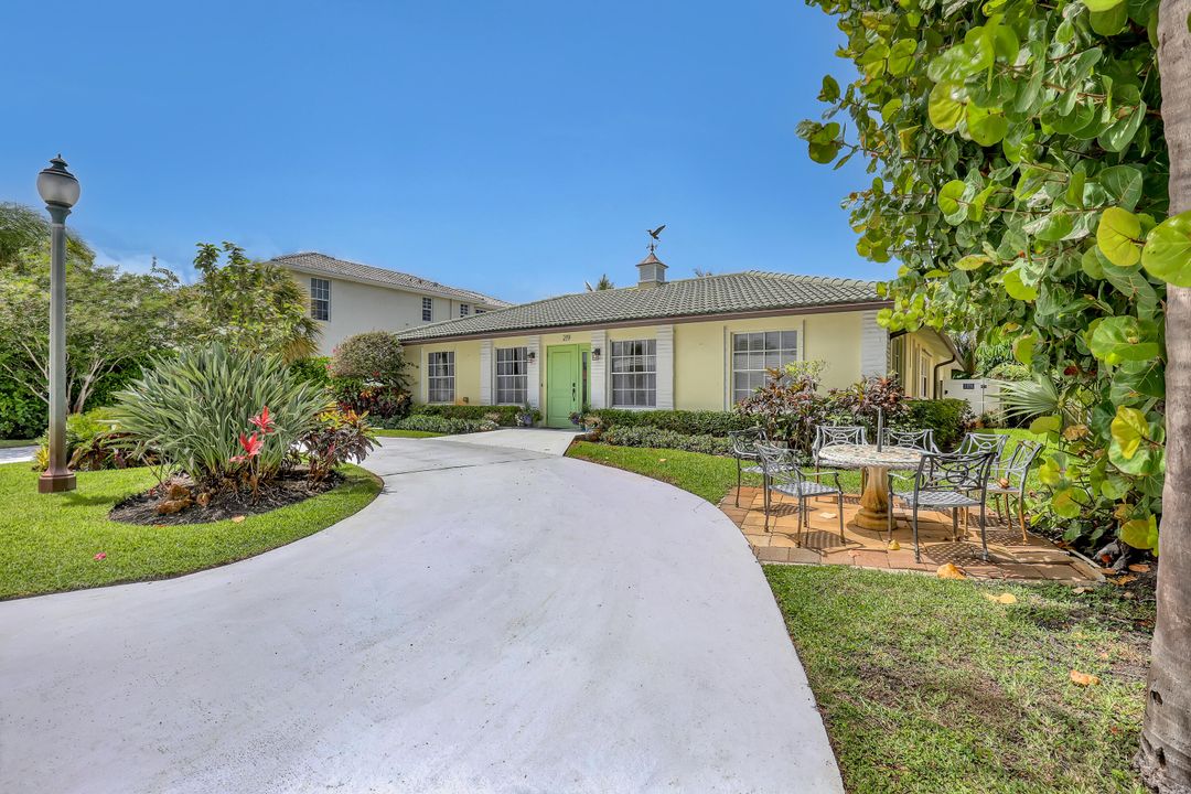 En Venta: $1,995,000 (5 camas, 4 baños, 2195 Pies cuadrados)