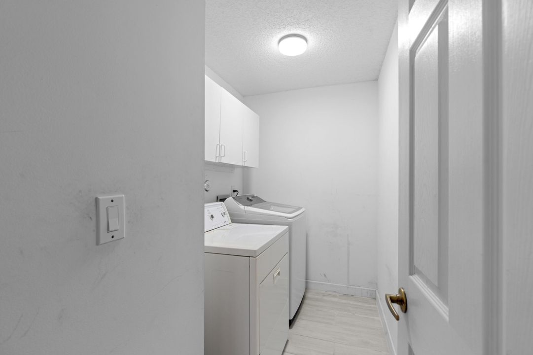 En Venta: $525,000 (3 camas, 2 baños, 1813 Pies cuadrados)