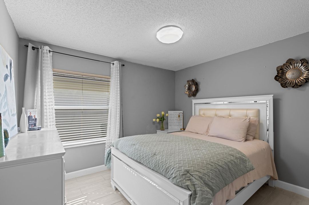 En Venta: $525,000 (3 camas, 2 baños, 1813 Pies cuadrados)