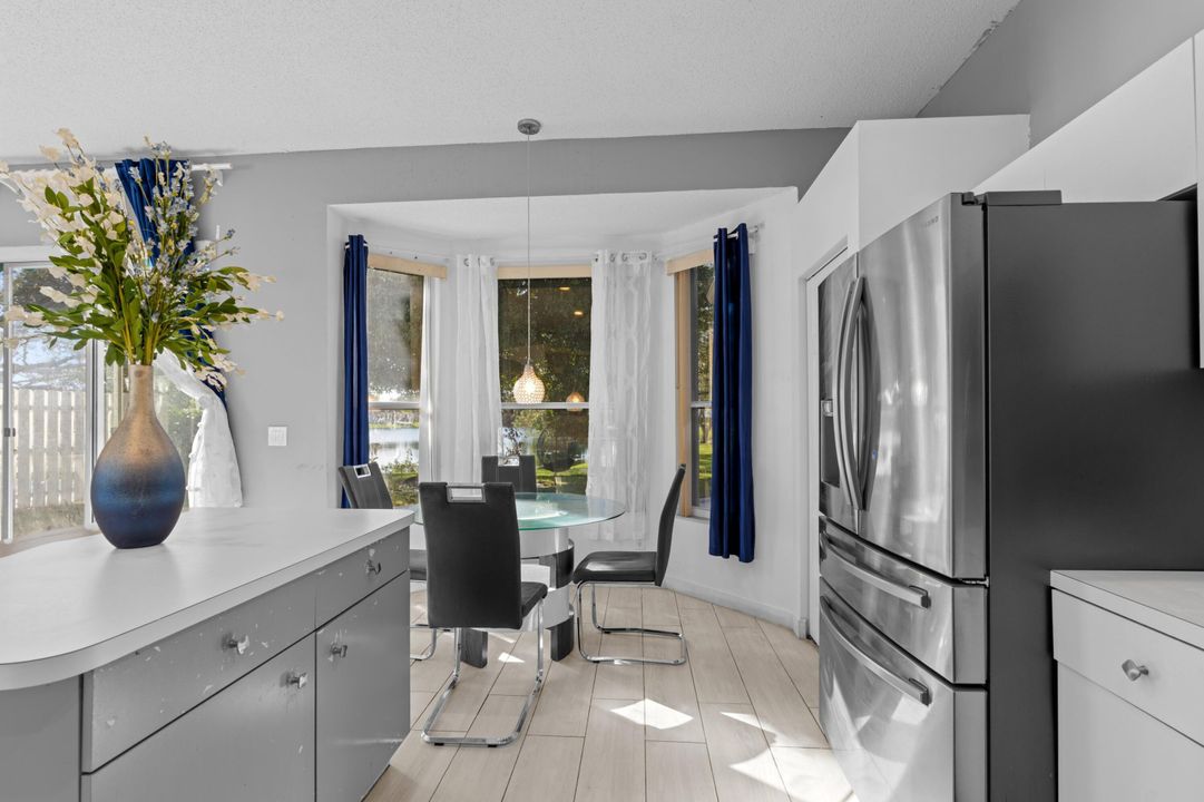 En Venta: $525,000 (3 camas, 2 baños, 1813 Pies cuadrados)