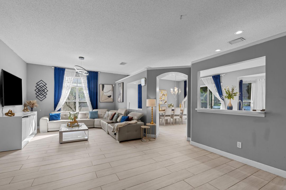 En Venta: $525,000 (3 camas, 2 baños, 1813 Pies cuadrados)