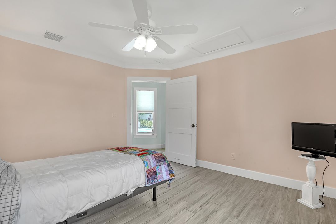 En Venta: $1,995,000 (5 camas, 4 baños, 2195 Pies cuadrados)