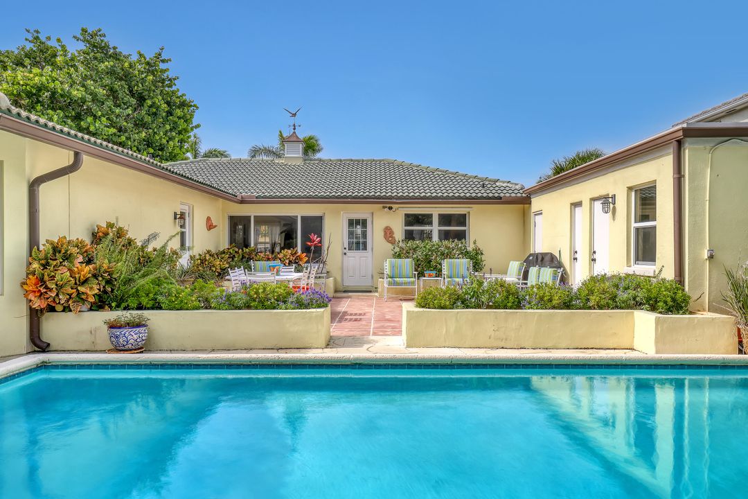 En Venta: $1,995,000 (5 camas, 4 baños, 2195 Pies cuadrados)