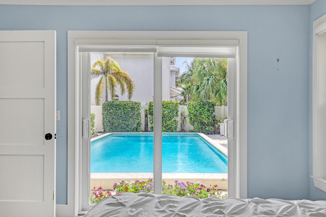 En Venta: $1,995,000 (5 camas, 4 baños, 2195 Pies cuadrados)