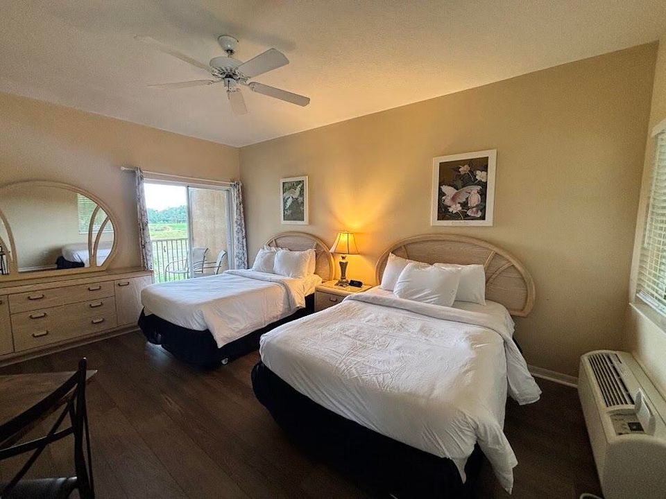 На продажу: $299,000 (2 спален, 2 ванн, 1196 Квадратных фут)