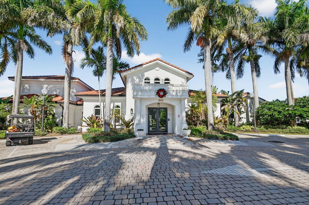 En Venta: $275,000 (2 camas, 2 baños, 1008 Pies cuadrados)