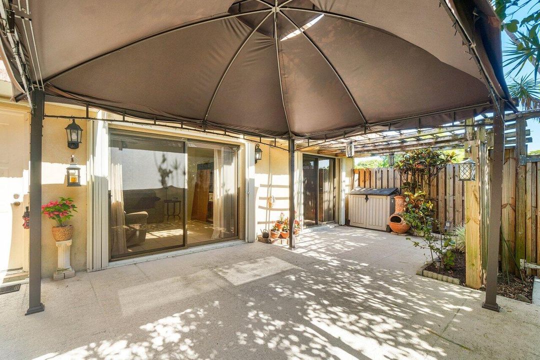 For Sale: $295,000 (3 beds, 2 baths, 1488 Square Feet)