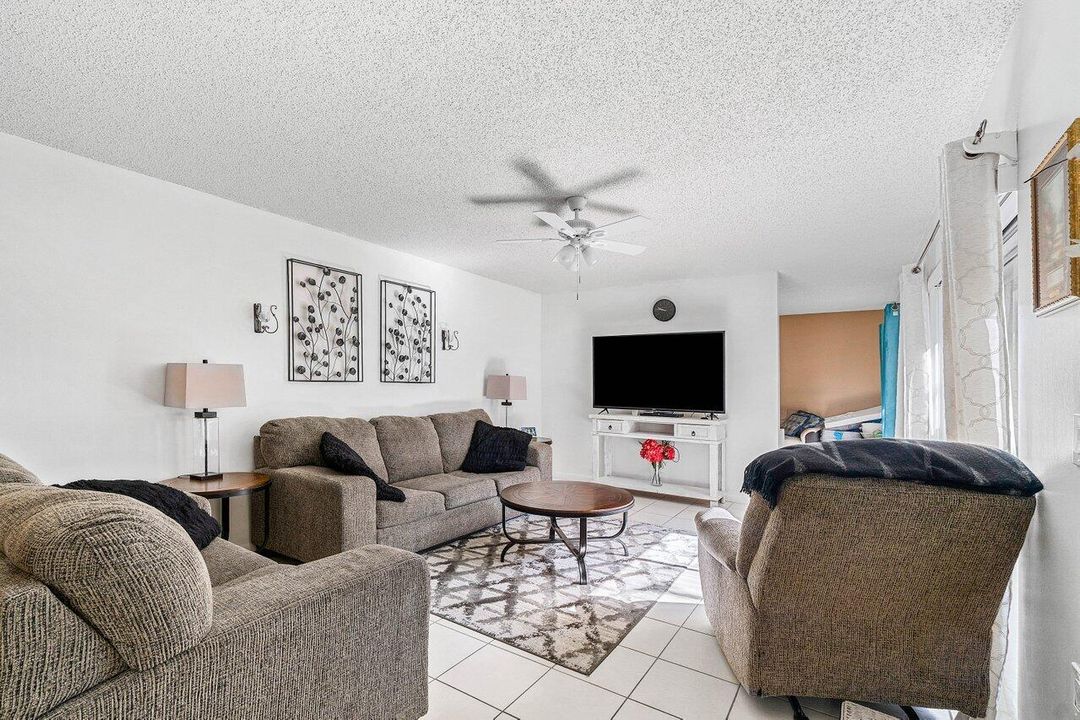 For Sale: $295,000 (3 beds, 2 baths, 1488 Square Feet)