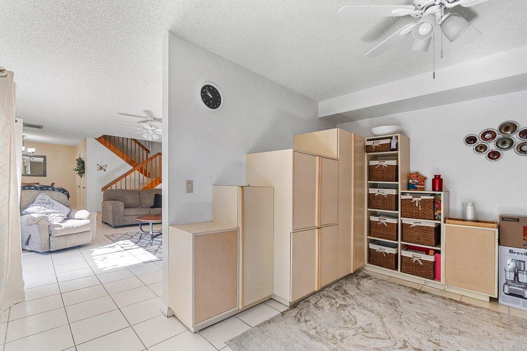 For Sale: $295,000 (3 beds, 2 baths, 1488 Square Feet)