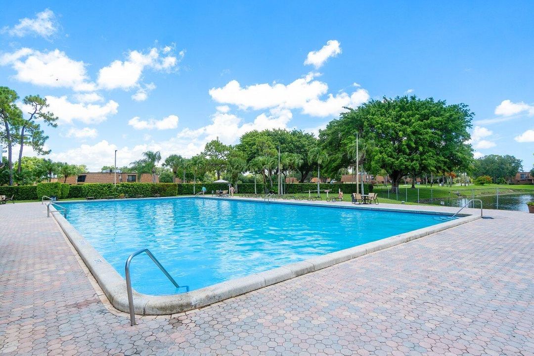 For Sale: $295,000 (3 beds, 2 baths, 1488 Square Feet)