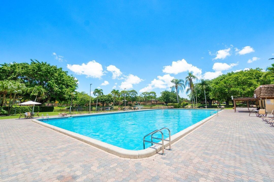 For Sale: $295,000 (3 beds, 2 baths, 1488 Square Feet)