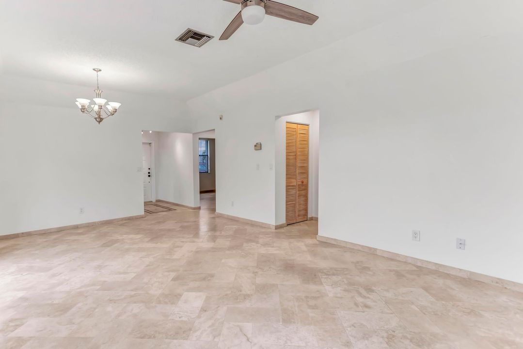 出租: $2,750 (2 贝兹, 2 浴室, 1108 平方英尺)