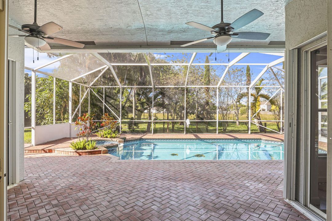 На продажу: $580,000 (4 спален, 2 ванн, 2080 Квадратных фут)