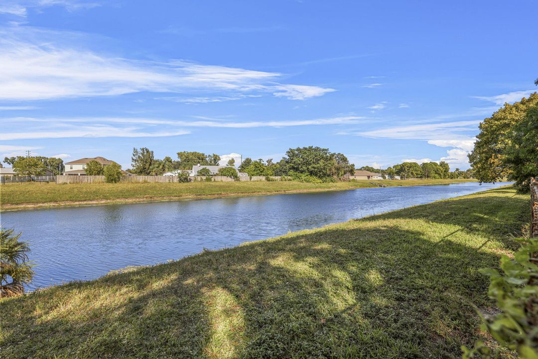 На продажу: $580,000 (4 спален, 2 ванн, 2080 Квадратных фут)