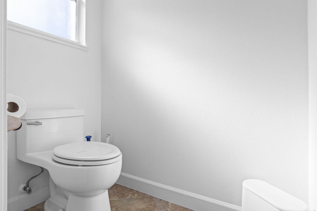 На продажу: $580,000 (4 спален, 2 ванн, 2080 Квадратных фут)