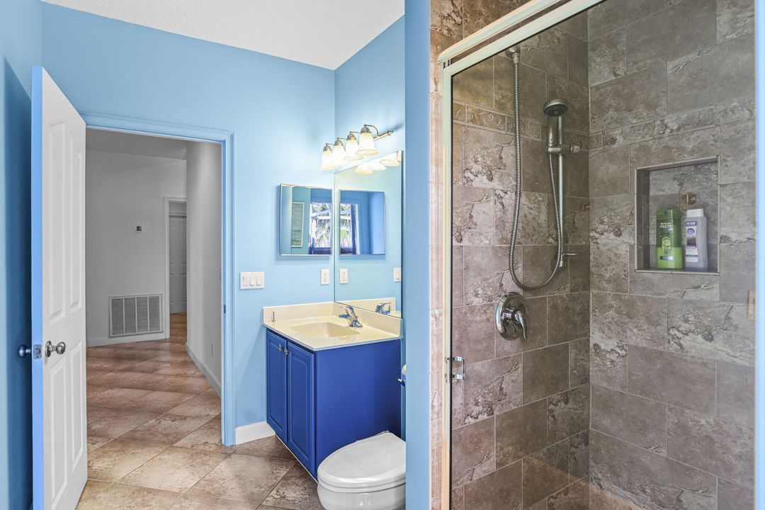 На продажу: $580,000 (4 спален, 2 ванн, 2080 Квадратных фут)