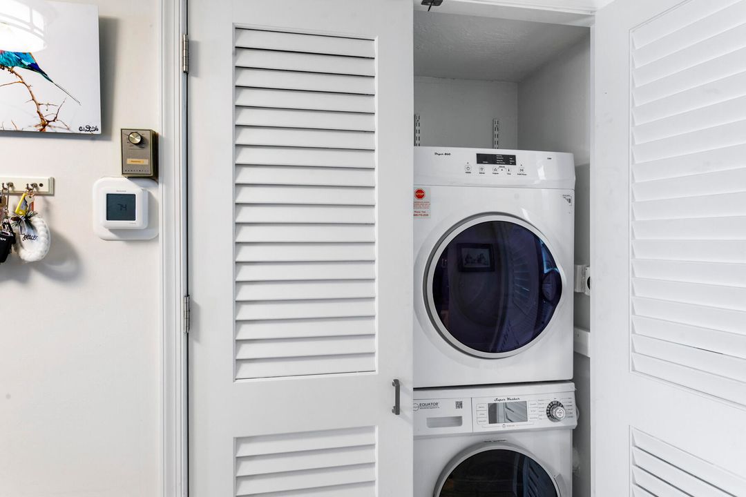 En Venta: $398,750 (2 camas, 2 baños, 1200 Pies cuadrados)