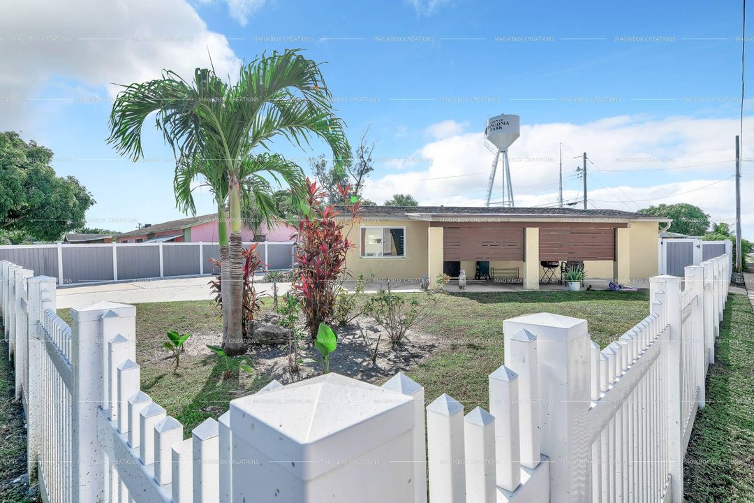 На продажу: $389,900 (3 спален, 2 ванн, 1592 Квадратных фут)